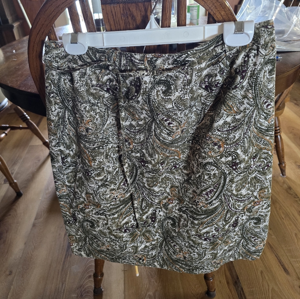 Elegant Paisley Print Skirt